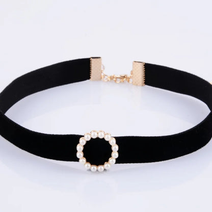 Simple Velvet Chokers Short Black/Red/Pink Clavicle Collar Necklace For Women - Pearl and other shapes