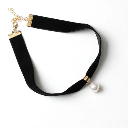 Simple Velvet Chokers Short Black/Red/Pink Clavicle Collar Necklace For Women - Pearl and other shapes