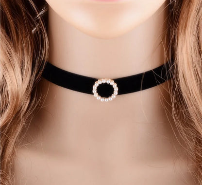 Simple Velvet Chokers Short Black/Red/Pink Clavicle Collar Necklace For Women - Pearl and other shapes