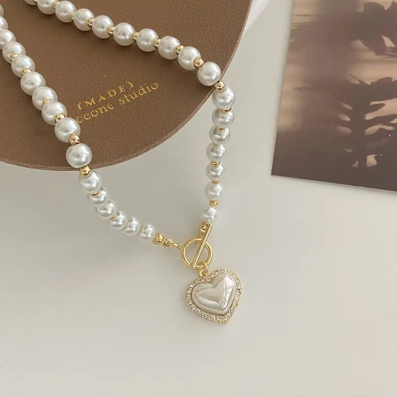 Korean style Elegant Pearl Necklace For Women With Heart Pendant