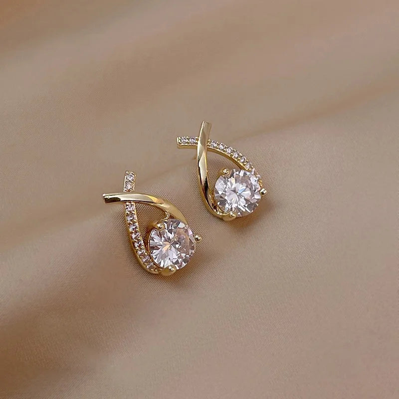 SKEDS Elegant Crossed Stud Earrings With Rhinestone