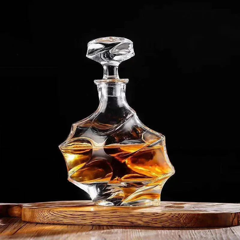 Hellodream luxury bending style Crystal glass lead-free Whiskey Decanter for Liquor Scotch Bourbon 27.39 oz