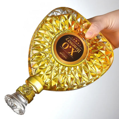 Luxurious Decanter For Liquor 750ml - Airtight Stopper, Luxury barware