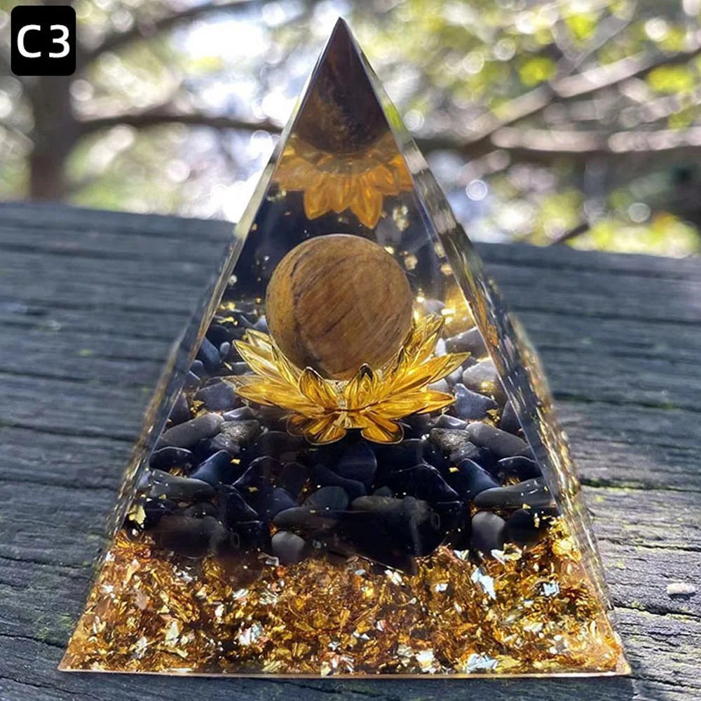 6cm Pyramid Orgonite With Natural Amethyst Ball For Decoration and Healing Chakra.