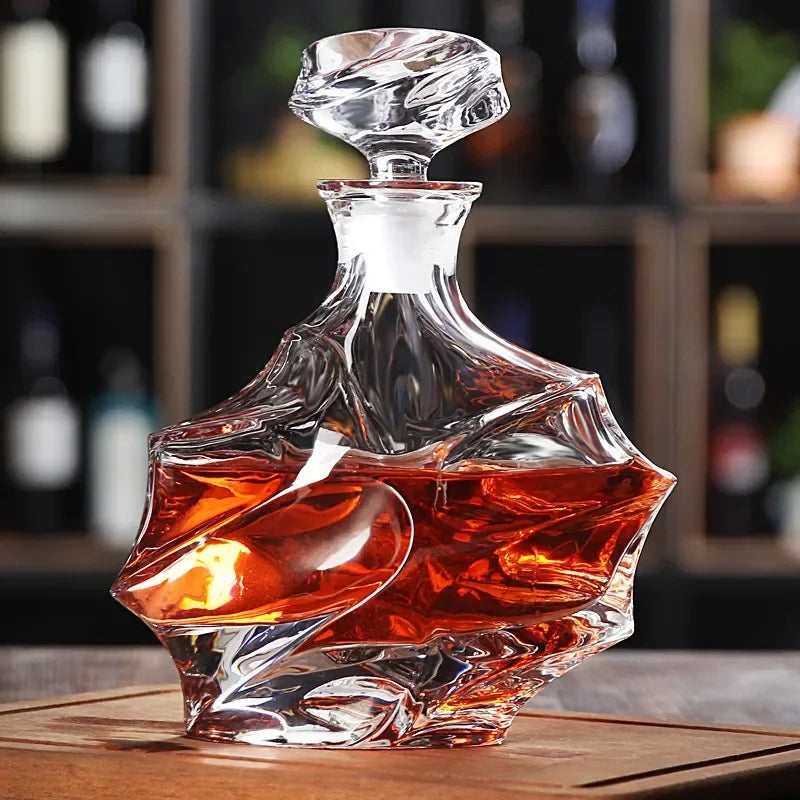 Hellodream luxury bending style Crystal glass lead-free Whiskey Decanter for Liquor Scotch Bourbon 27.39 oz