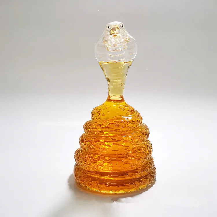 Luxury Snake Shaped Decanter 500/1000mI Capacity - Transparent & Thickened Crafted