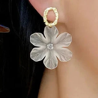 Guangtuo Translucent White Flower Hanging Earrings