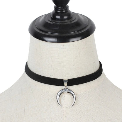 Simple Velvet Chokers Short Black/Red/Pink Clavicle Collar Necklace For Women - Pearl and other shapes