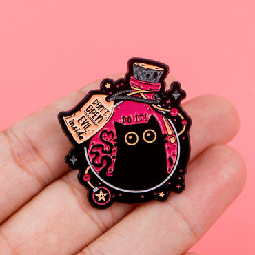 Cute Black Cat Enamel Pin Animal Brooch Pines Lapel Pins Badge on Backpack Clothing Accessories Witch Jewelry Halloween Gifts