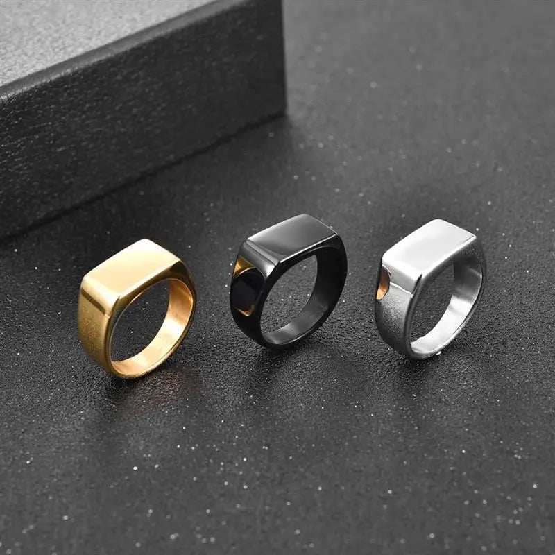 Jiayiqi Classic Frosted/Smooth Tops Signet Ring In Gold, Silver & Black