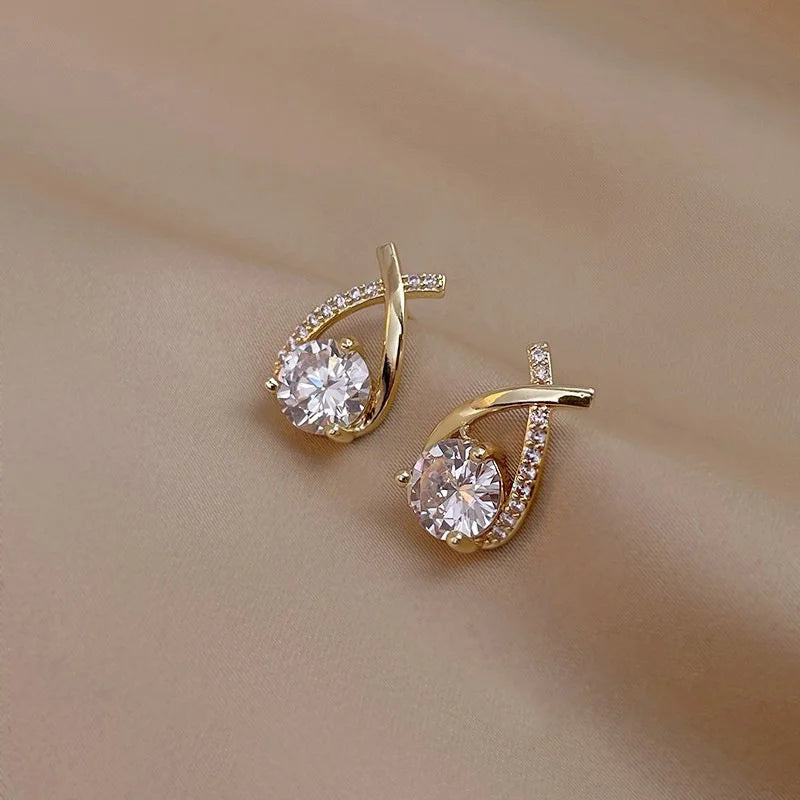 SKEDS Elegant Crossed Stud Earrings With Rhinestone