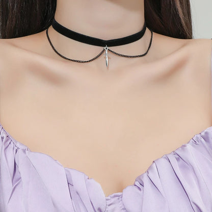 Simple Velvet Chokers Short Black/Red/Pink Clavicle Collar Necklace For Women - Pearl and other shapes