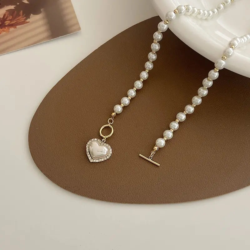 Korean style Elegant Pearl Necklace For Women With Heart Pendant