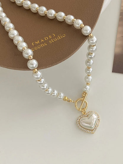 Korean style Elegant Pearl Necklace For Women With Heart Pendant