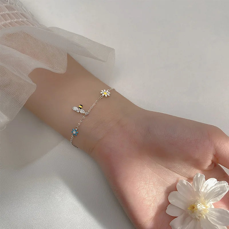 Silver Flower Bracelet With Zircon For Women - 925 Sterling