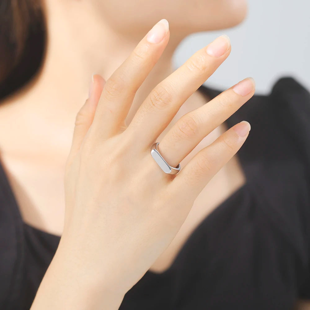 Compact Stainless Steel Signet Ring In Gold & Silver