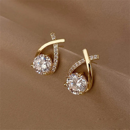 SKEDS Elegant Crossed Stud Earrings With Rhinestone