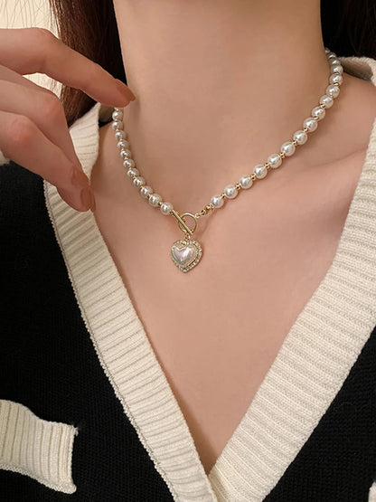 Korean style Elegant Pearl Necklace For Women With Heart Pendant