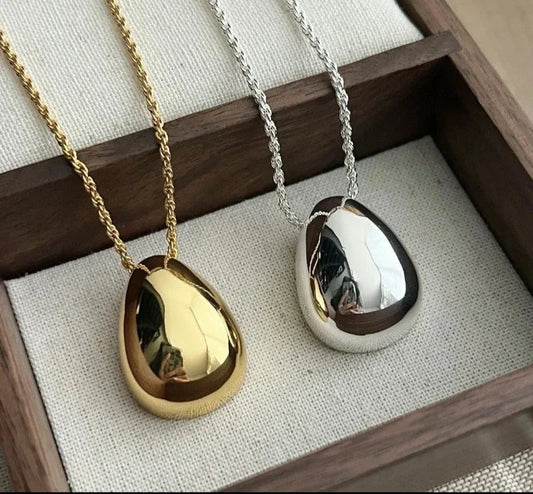 Bilandi Simple & Smooth Design Metal Teardrop Pendant Necklace For Women